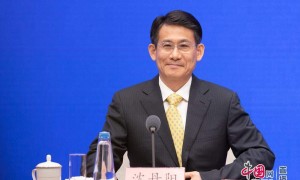 5%左右经济增长预期目标的设定有哪些考量？《政府工作报告》起草组负责人回应