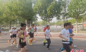 “国家奥体杯”10公里精英赛开跑 为跑友搭建超越自我舞台