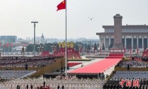 国际媒体关注北京盛会：从阅兵方阵到武器装备，中国彰显实力