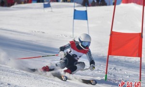 全国逾千名中小学生在吉林雪上竞技