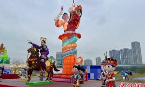 大陆花灯点亮台湾多地元宵灯会