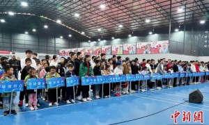 中缅边境云南瑞丽：486名中外运动员以球会友