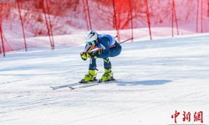 中国高山滑雪顶尖选手集结吉林挑战冠军赛