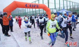 阿斯塔纳冬季铁人三项赛：一场寒日里的温情聚会