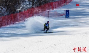 中国高山滑雪选手密集参赛积累经验 为冬奥蓄力