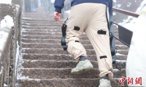 黄山风景区三大登山“神器”首次公开试用
