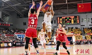 CBA“榜首大战”再上演 广厦力争主场“双杀”山西