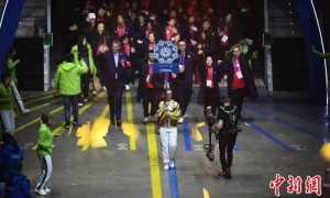 第十二届世界冬季特奥会开幕 中国健儿展风采