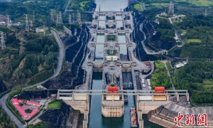 三峡船闸通航22年 过闸货运量逾22亿吨
