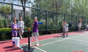 宁夏：500余名青少年乐享“棒球假期”