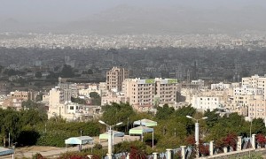 美军空袭也门首都萨那 已致1死13伤