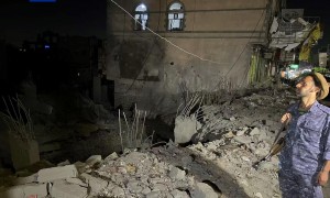美军空袭也门首都萨那 已致4人死亡