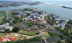 记者探访博鳌“零碳办会”：建筑群“穿”上光伏板