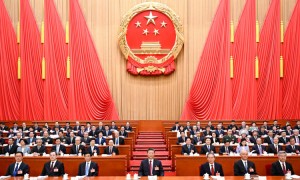 GDP目标凸显“奋发有为”，国防费增幅连续三年持平，中国“两个关键数字”彰显自信