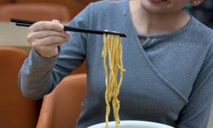 “洋学生”中国说｜塔吉克斯坦留学生关注两会：我看到中国乡村振兴的无限可能