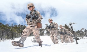 用青春守护祖国山河（强军路上·探访边关一线）