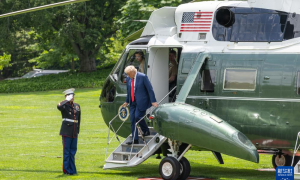 美国加州政府起诉特朗普调兵进入洛杉矶