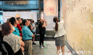 “来之前充满好奇，离开时满是不舍”——台湾蓝天访疆团到新疆参访