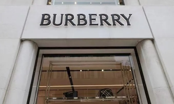 Burberry喜忧参半