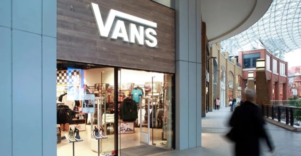 Vans想翻红太难了，第一财季收入大跌14%