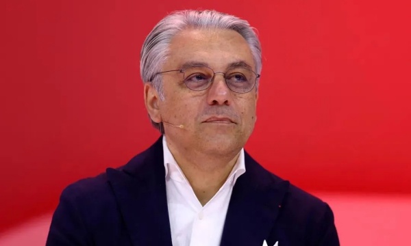 开云新CEO的平衡术