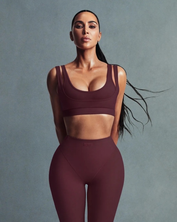 Lululemon 把瑜伽裤推向街头，如今Nike要让塑形服占领训练场